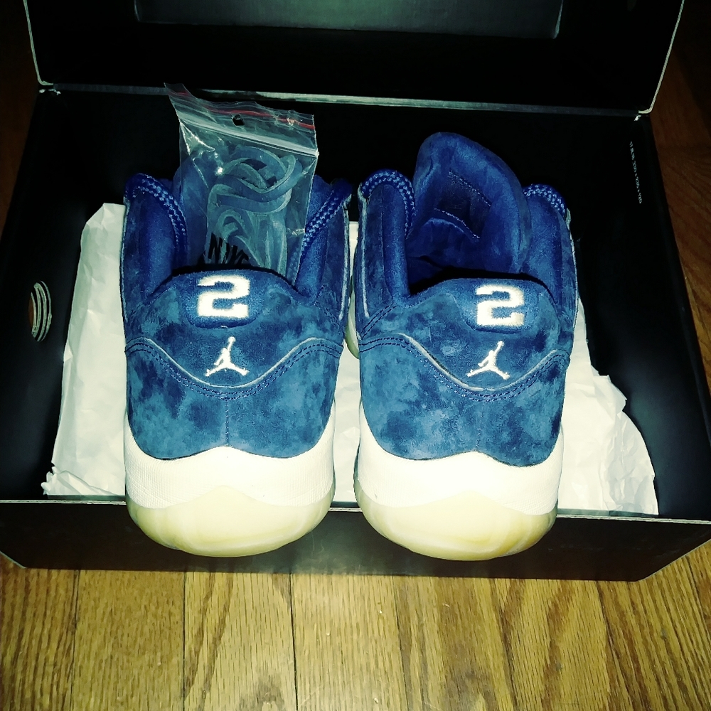 Jordan retro 11 low